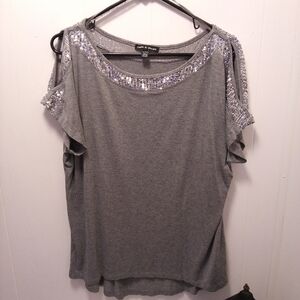 {Cable & Gauge} Sequin Detailed Top